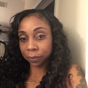 Meet your Posher, Anneshia